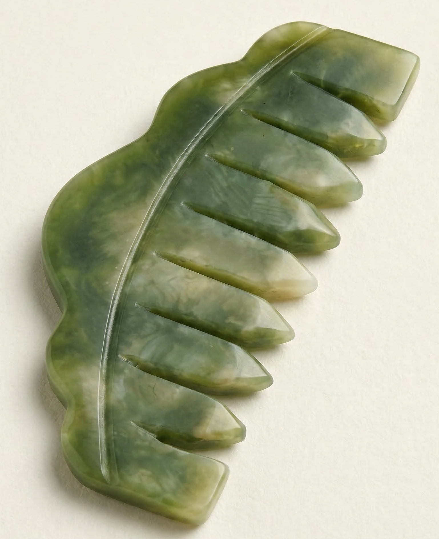 The Scalp Revitalizing Jade Gua Sha Comb – Xiu Yan Edition